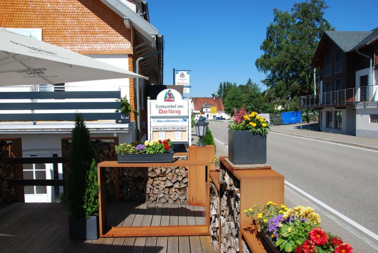 Landgasthof Zum Dorfkrug Hotel Haeusern Exterior photo