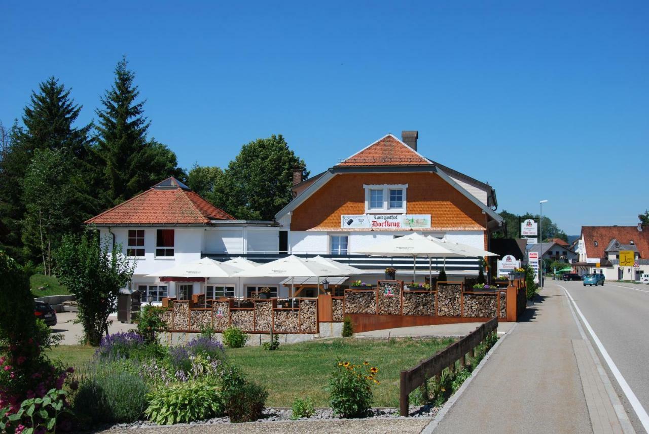 Landgasthof Zum Dorfkrug Hotel Haeusern Exterior photo